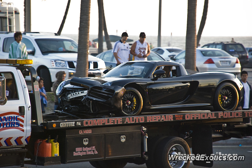 Porsche Carrera gt wrecked