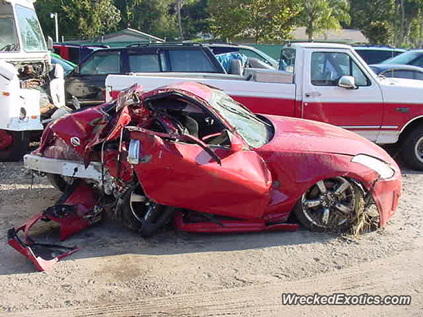 wrecked 350z