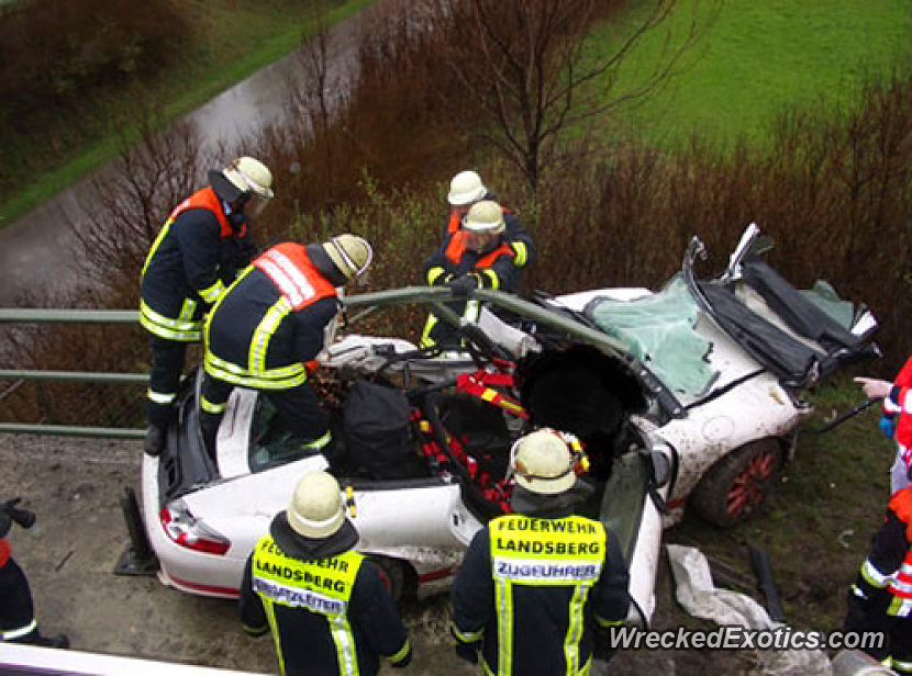 Porsche 911 Gt3 Wrecked in Germany