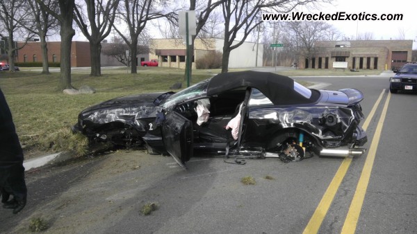 Wrecked ford gt 500